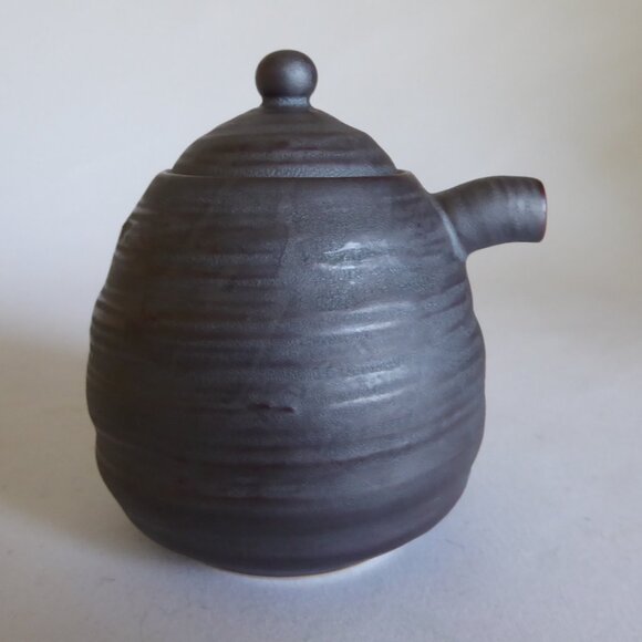 JAPAN JAPANESE HANDCRAFTED TRADITIONAL SHOYU POT SOY SAUCE DECANTER (NEW) - Picture 1 of 13